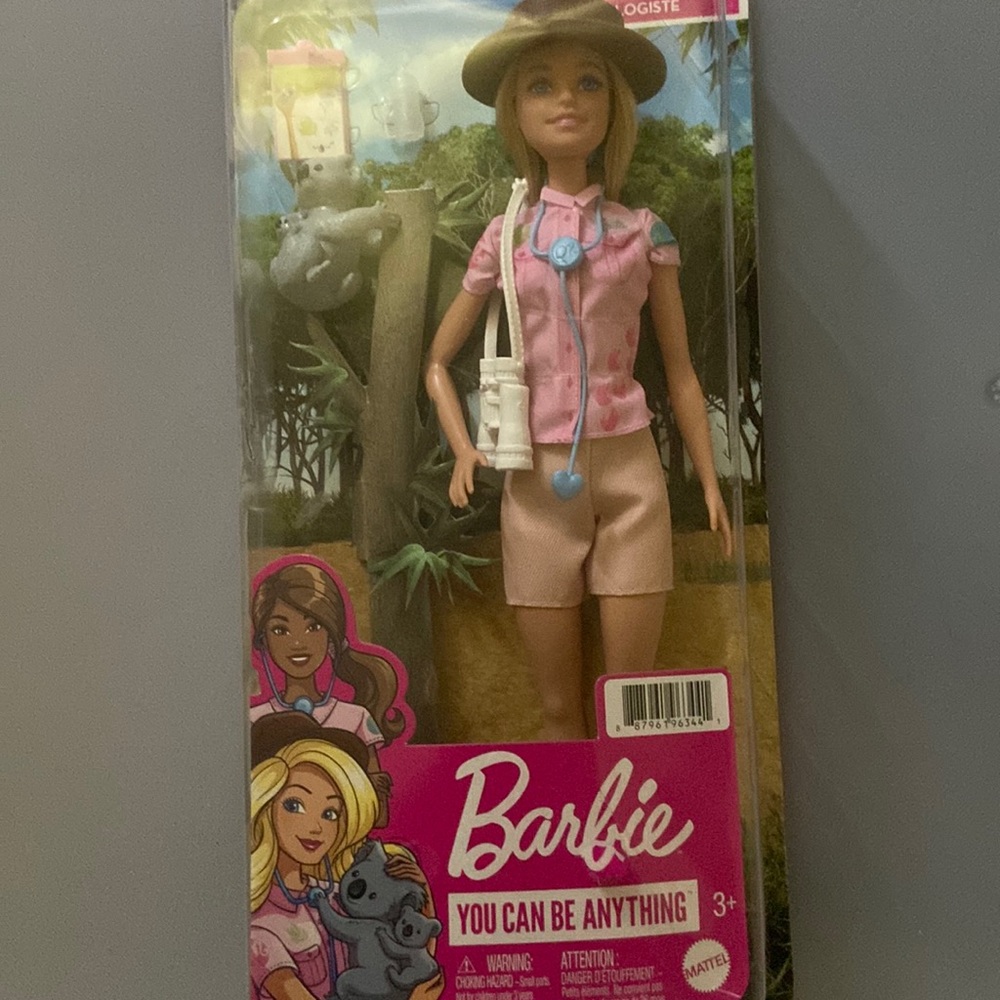 Zoologist Barbie doll (NIB)